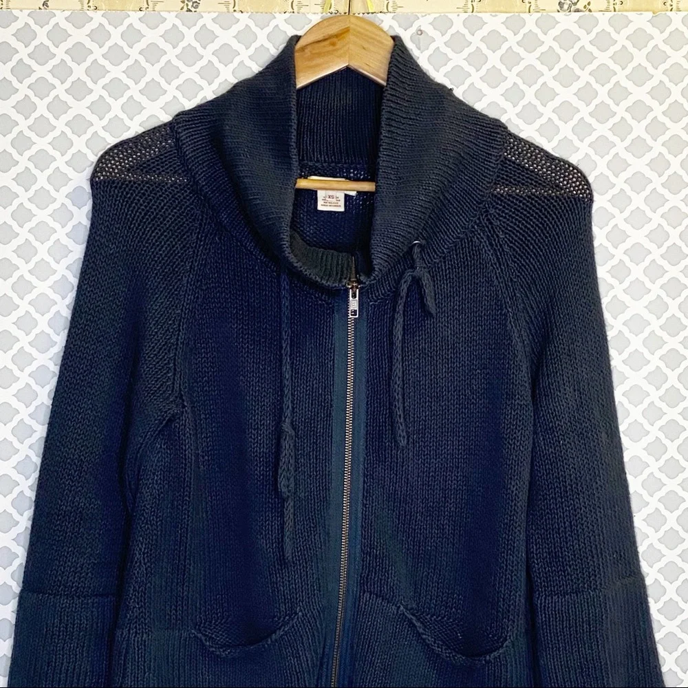Sundance nwot navy